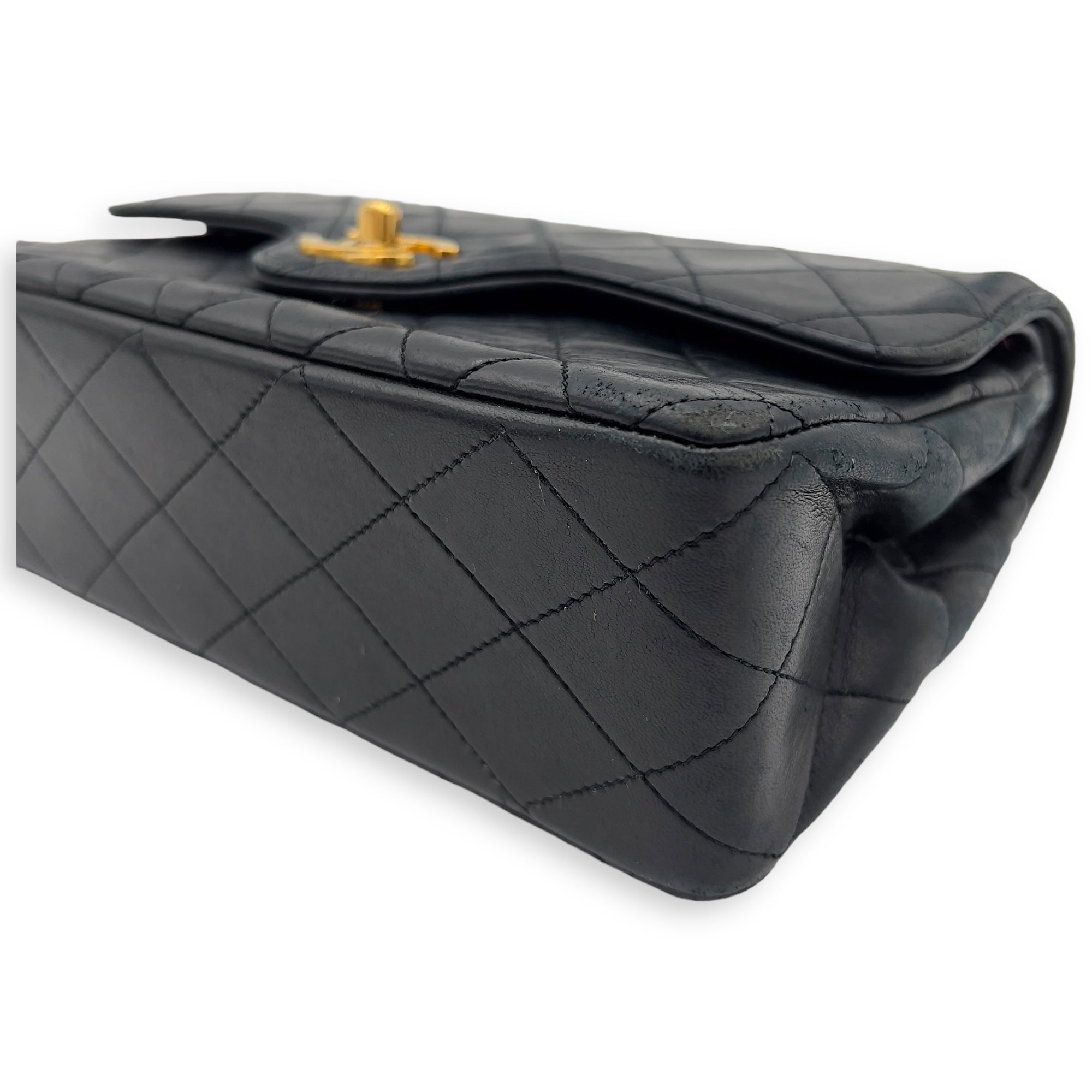 Chanel CC Flap Classic Vintage Shoulder Bag Black in Lambskin, Gold hardware_3