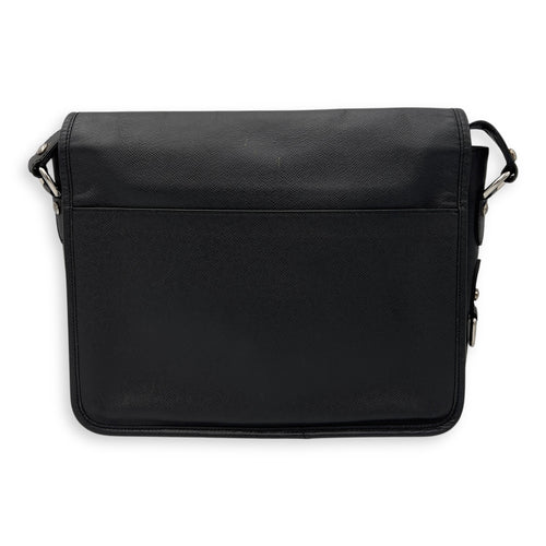 Louis Vuitton Messenger Crossbody Bag MM Black in Taiga Leather, Silver hardware_2