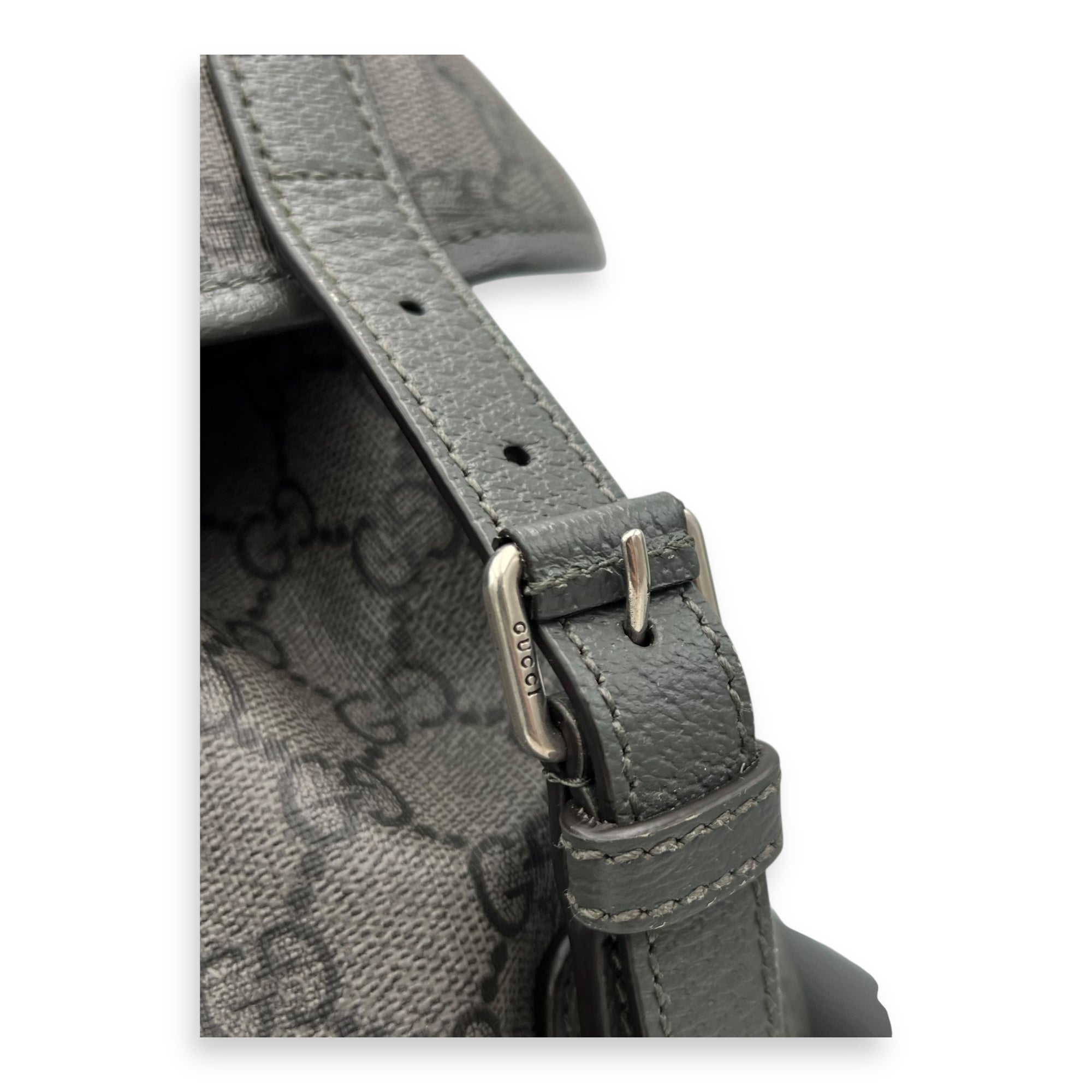 Gucci GG Backpack Grey in Coated Canvas, Gold hardware_7