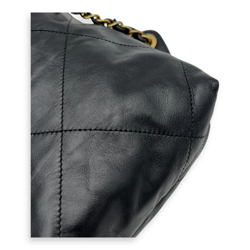 Chanel Chanel 22 Black Backpack in Calfskin, Gold hardware_7
