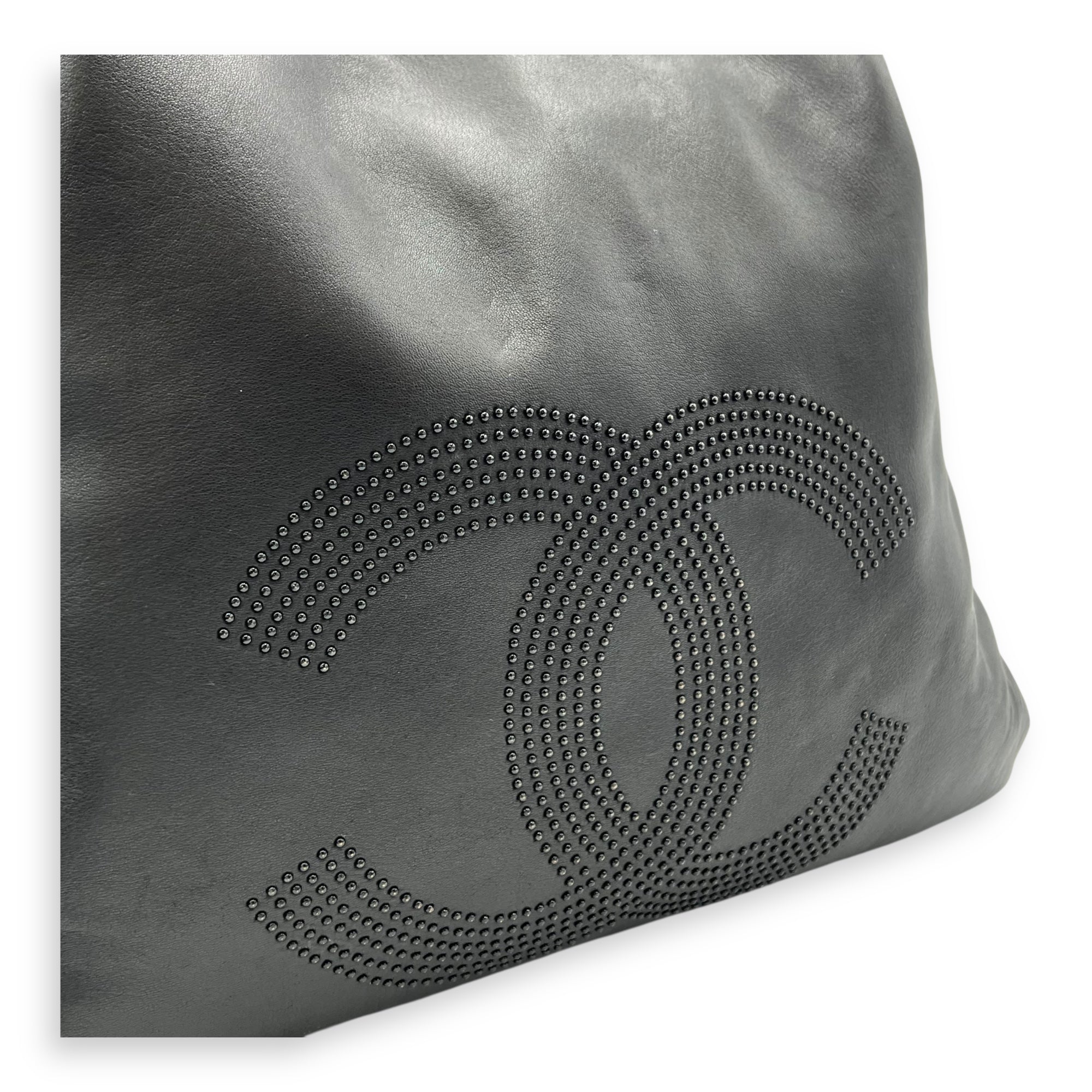 Chanel Others Shoulder Bag Black in Calfskin, Silver hardware_7