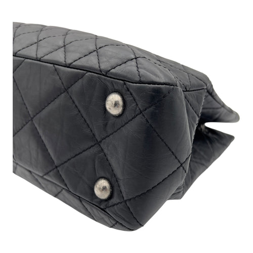 Chanel 2.55 Shoulder Bag Black in Calfskin, Ruthenium hardware_8