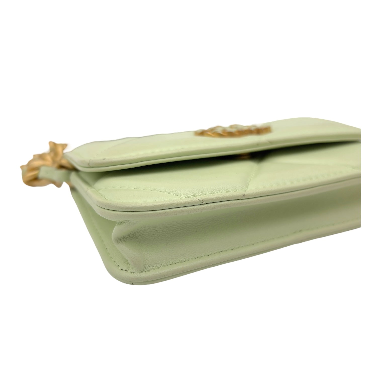 Chanel C19 Wallet On Chain Green in Lambskin, Mixed hardware_5