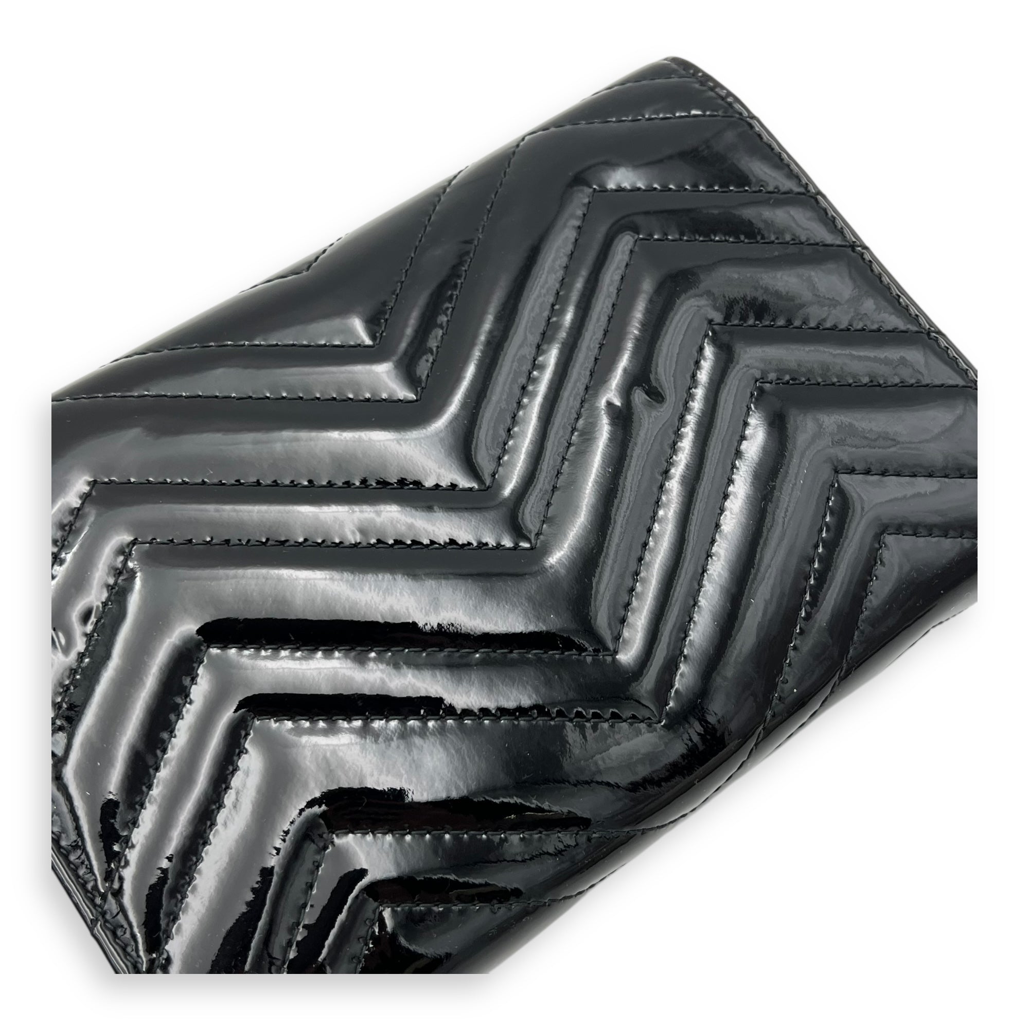 Gucci GG Marmont Wallet On Chain Black in Patent Leather, Lacquered Metal hardware_7