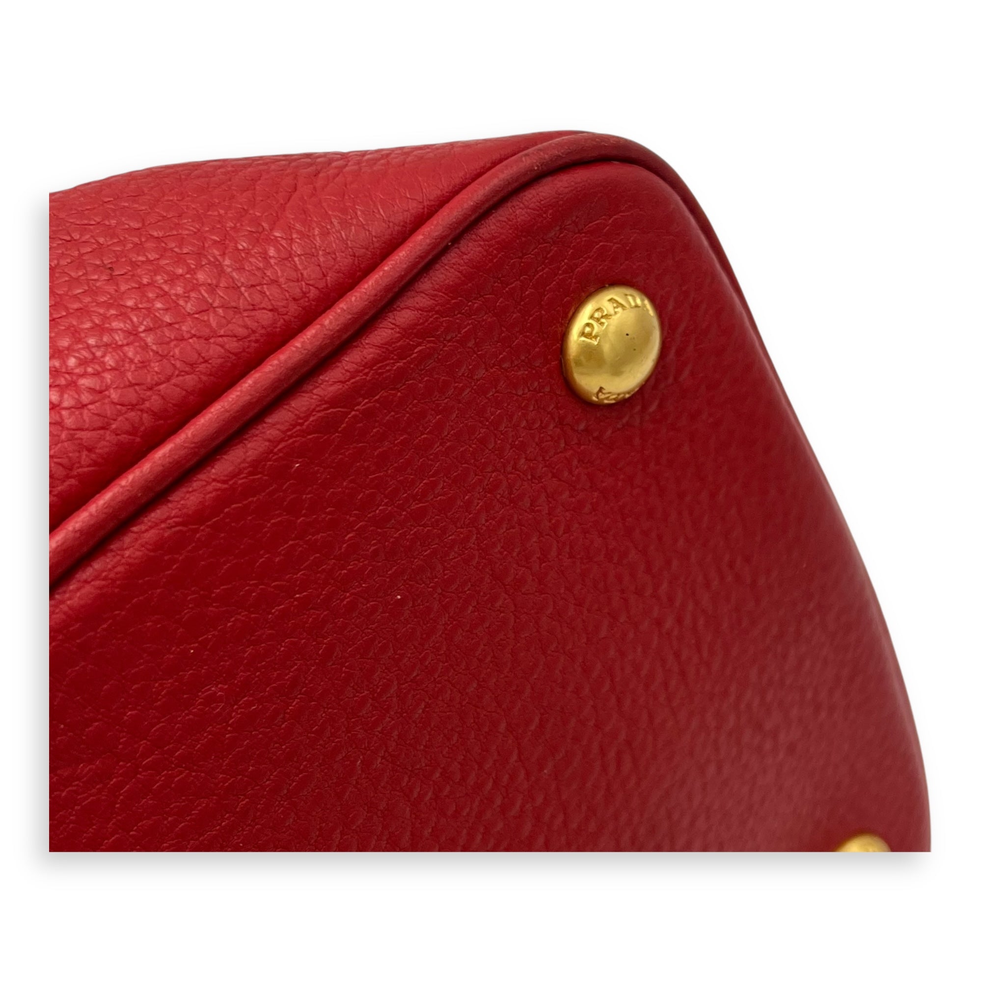 Prada Vitello Daino Medium Red Crossbody Bag in Calfskin, Gold hardware_7