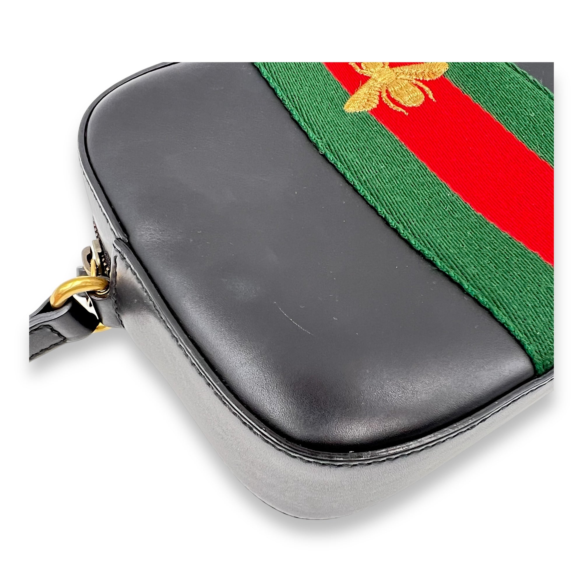 Gucci Bee Crossbody Bag Black in Calfskin, Gold hardware_7
