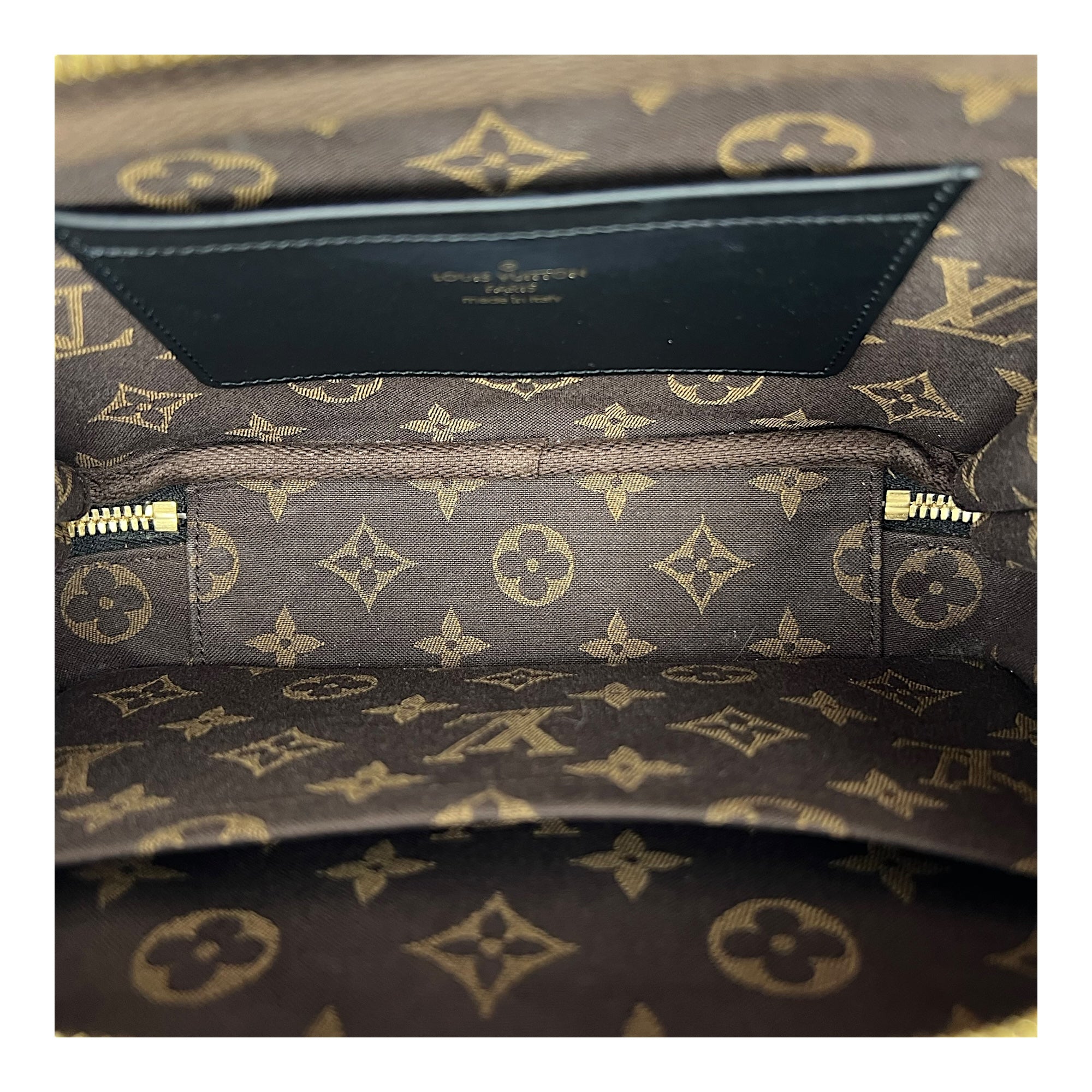 Louis Vuitton Utility Black Crossbody Bag in Monogram Empreinte Leather, Gold hardware_7
