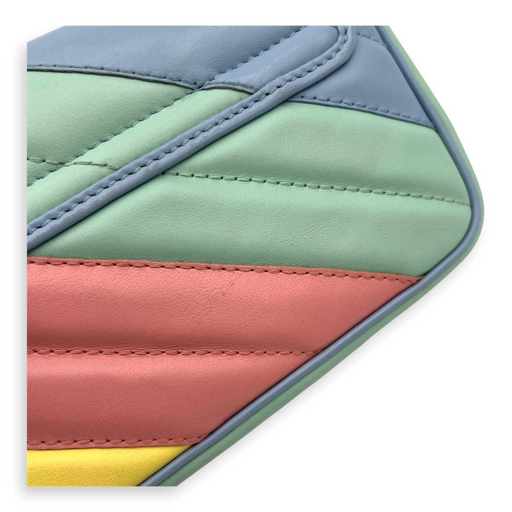 Gucci GG Marmont Crossbody Bag Multi-colour in Calfskin, Silver hardware_7