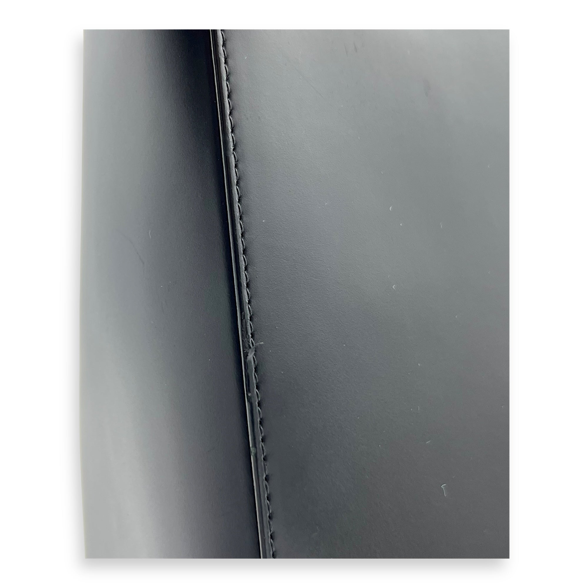 Christian Dior Lady Dior Medium Black Top Handle Bag in Calfskin, Silver hardware_7