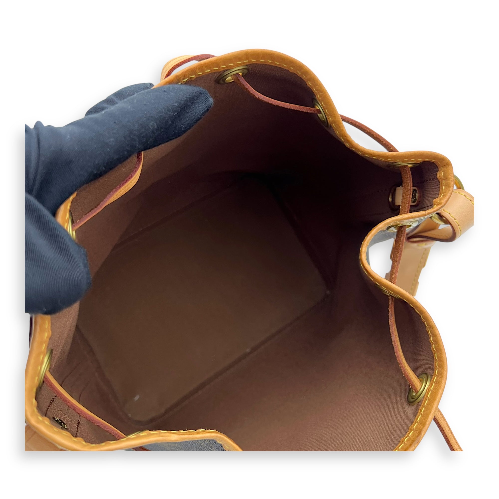 Louis Vuitton Noe Bucket Bag Petite Brown in Monogram Coated Canvas, Gold hardware_7