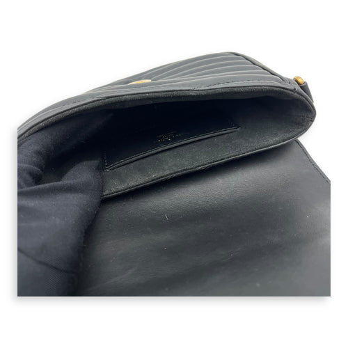 Louis Vuitton New Wave Crossbody Bag Black in Calfskin, Gold hardware_7
