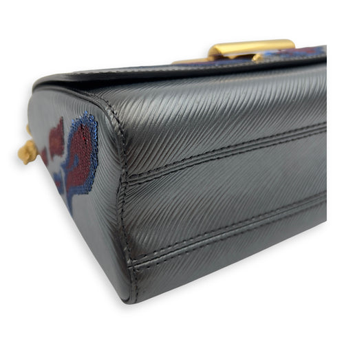 Louis Vuitton Twist Shoulder Bag MM Black in Epi Leather, Gold hardware_5