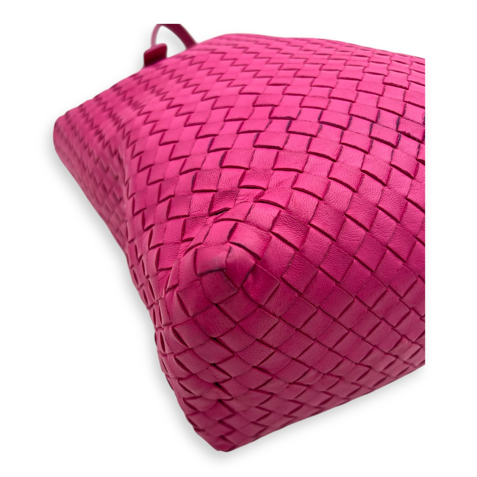 Bottega Veneta Intrecciato Shoulder Bag Pink in Lambskin, Gunmetal hardware_6