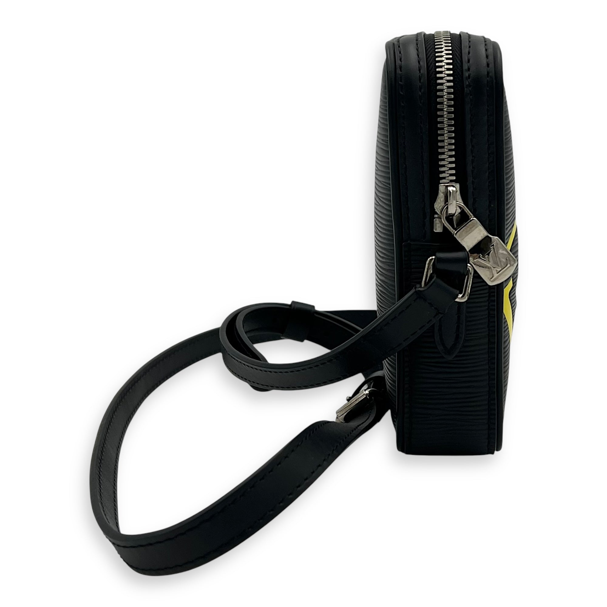 Louis Vuitton Danube Crossbody Bag Black in Epi Leather, Silver hardware_3