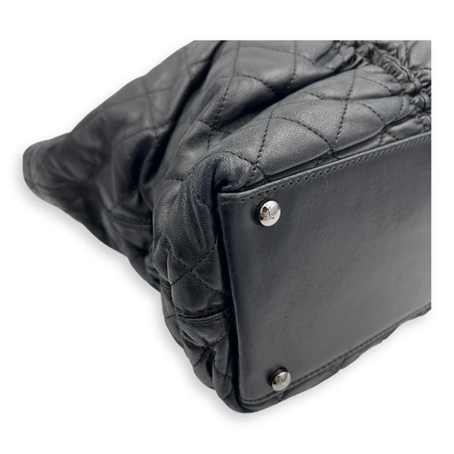 Chanel Gathered Quilted Tote Bag Black in Lambskin, Gunmetal hardware_7