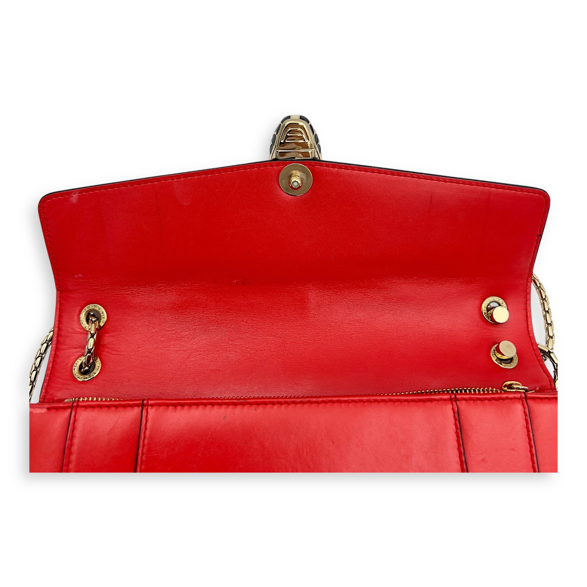 Bvlgari Serpenti Forever Shoulder Bag Red in Calfskin, Gold hardware_7