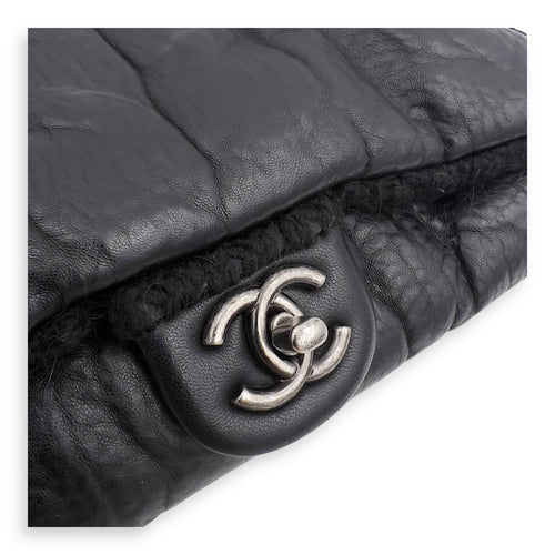 Chanel Paris Edinburgh Chic Knit Shoulder Bag Black in Calfskin, Silver hardware_9