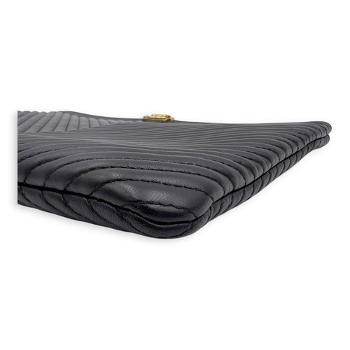 Chanel Chevron Boy Black Clutch in Lambskin, Gold hardware_7