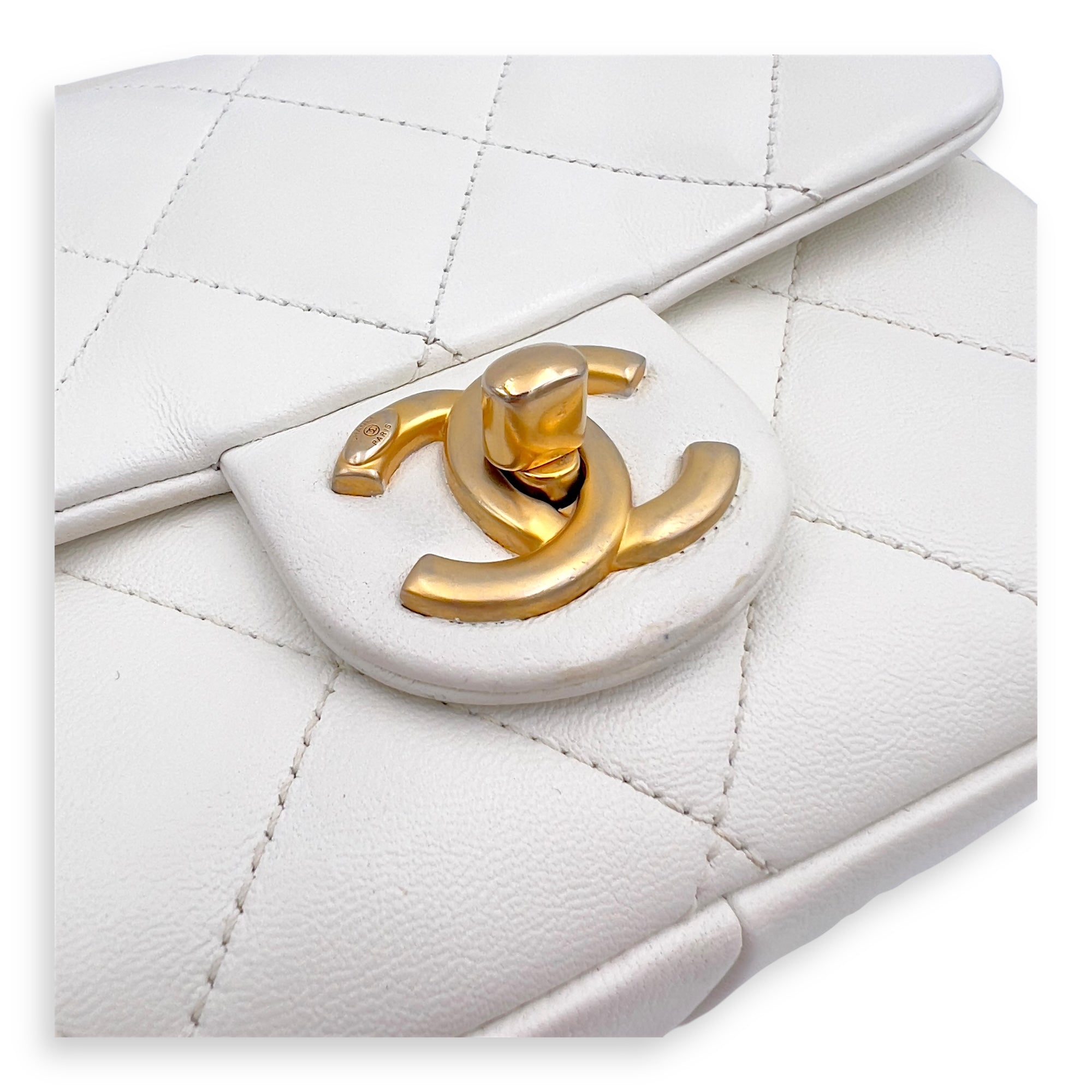Chanel 20C In The Loop CC Flap White Top Handle Bag in Lambskin, Gold hardware_9