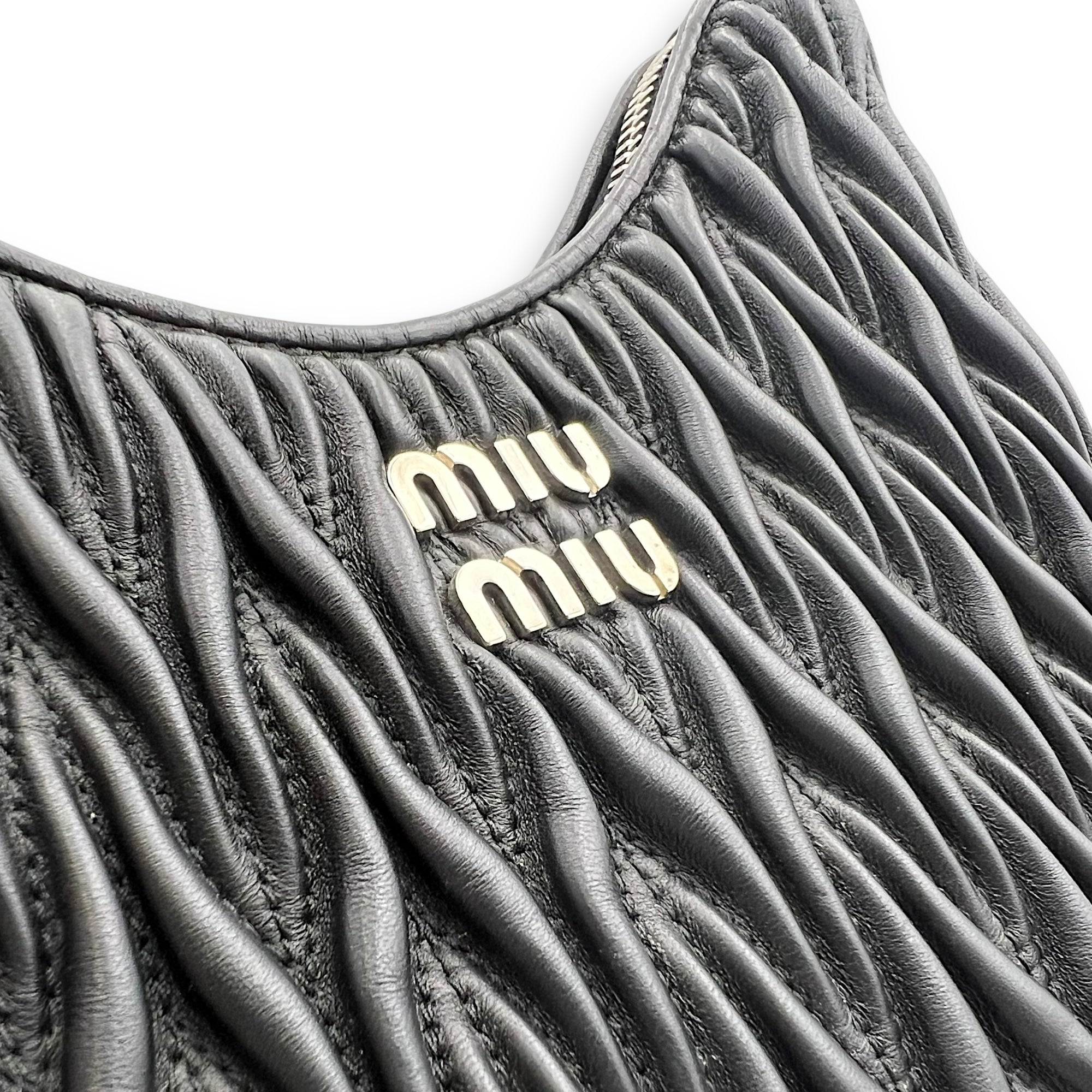 Miu Miu Matelassé Shoulder Bag Black in Lambskin, Silver hardware_7