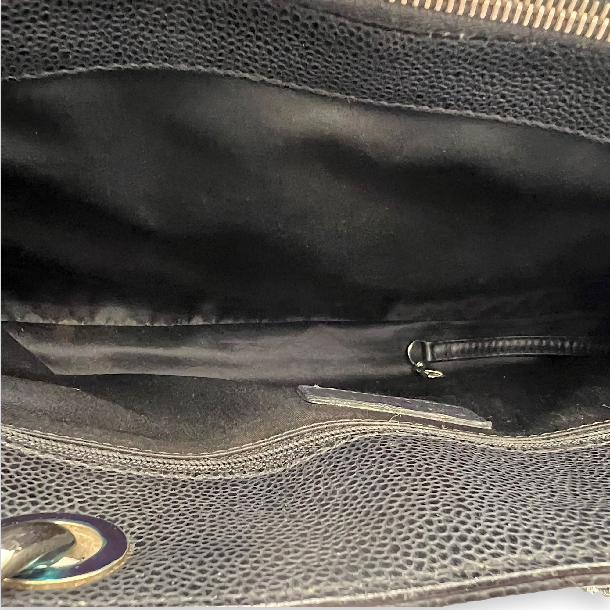 Chanel GST Shoulder Bag Black in Caviar Leather, Silver hardware_7
