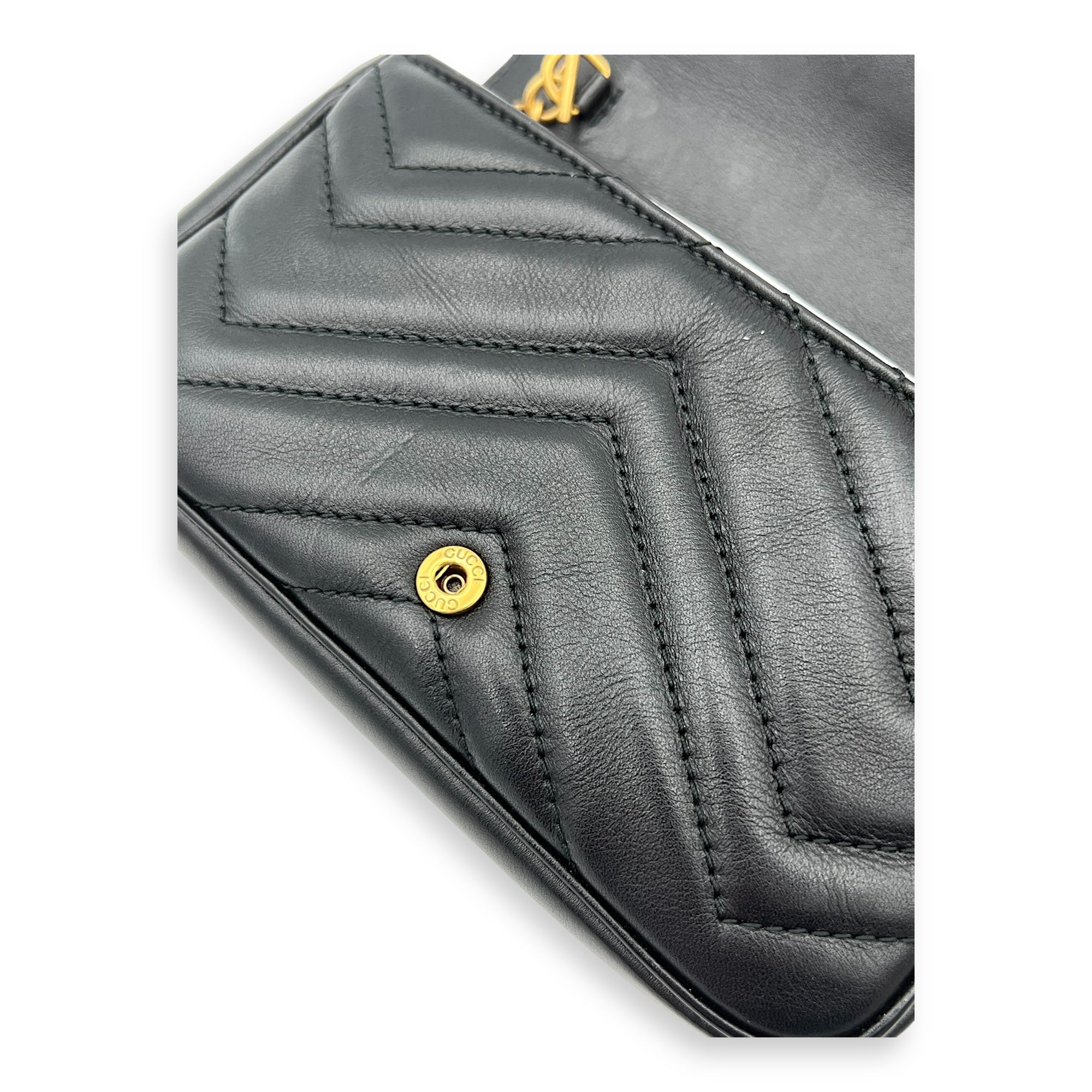 Gucci GG Marmont Crossbody Bag Black in Calfskin, Gold hardware_7