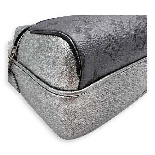 Louis Vuitton Logo Silver Messenger in Monogram Coated Canvas, Silver hardware_7