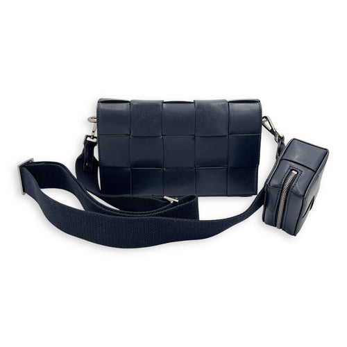 Bottega Veneta Cassette Blue Crossbody Bag in Calfskin, Silver hardware_7
