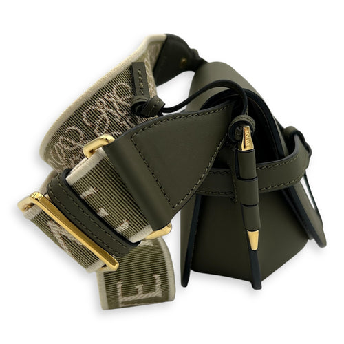 Loewe Gate Dual Mini Green Crossbody Bag in Calfskin, Gold hardware_3