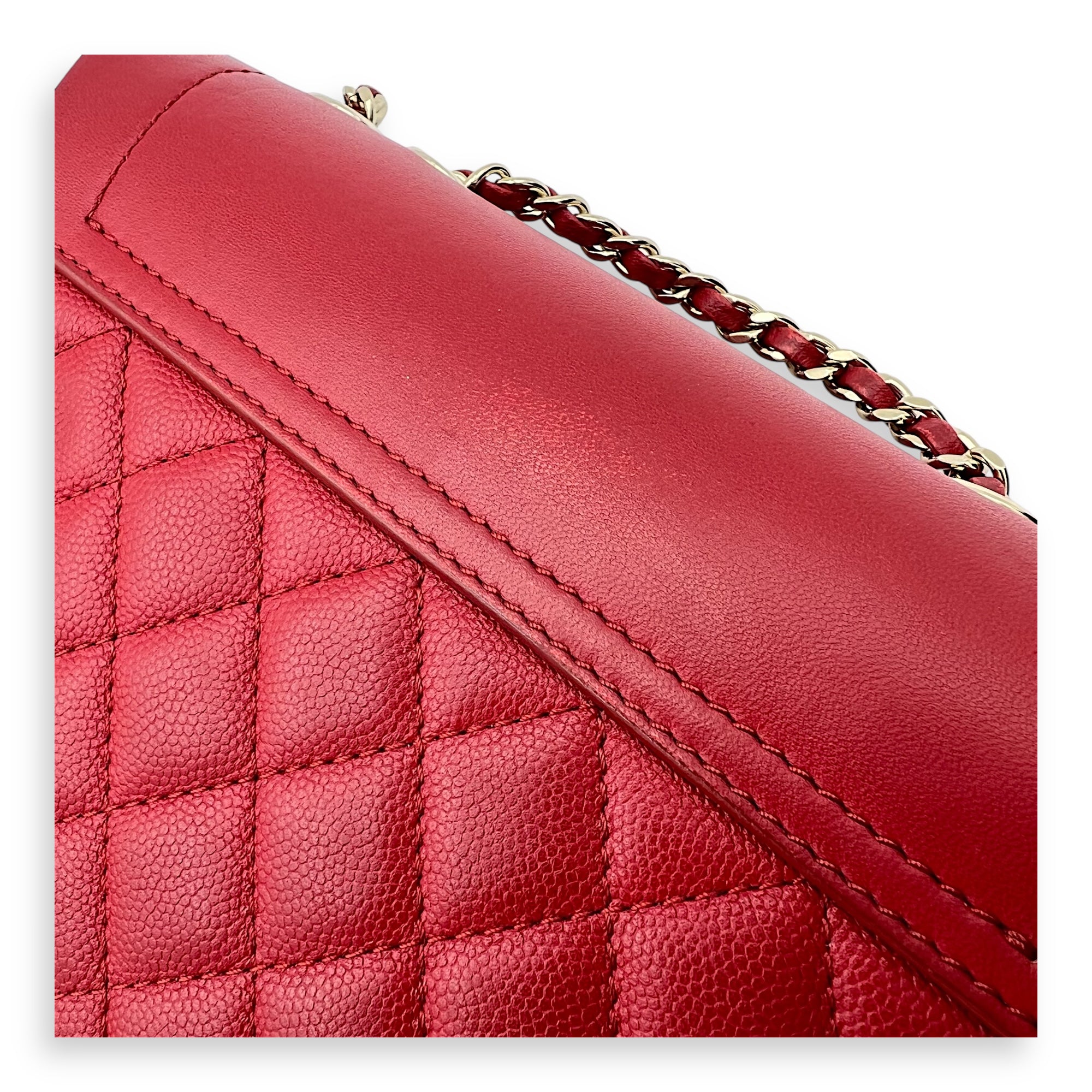 Chanel CC Flap Shoulder Bag Red in Calfskin, Gold hardware_4