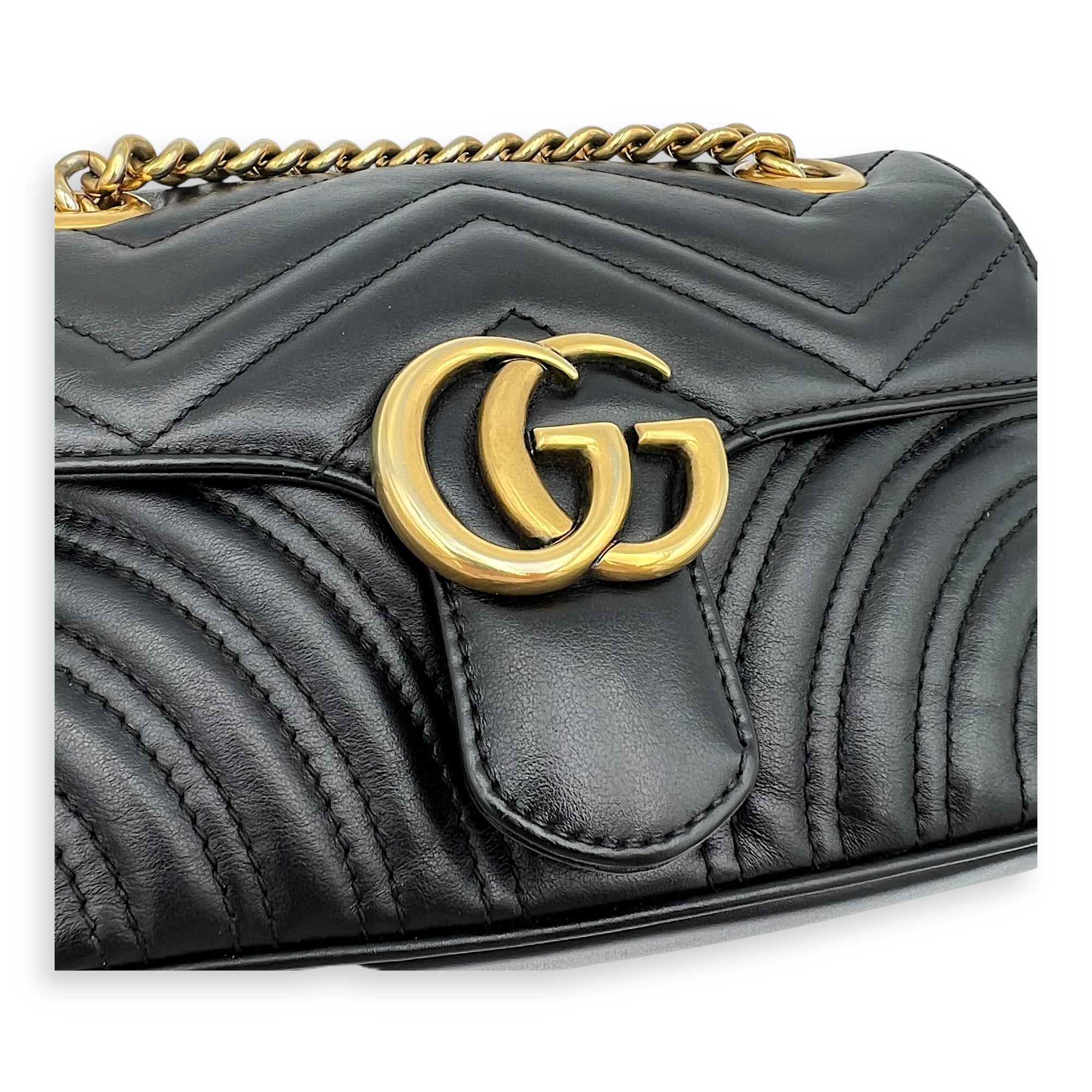 Gucci GG Marmont Shoulder Bag Mini Black in Calfskin, Gold hardware_5