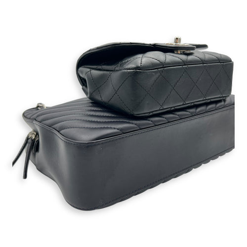 Chanel Paris Hamburg Double Camera Bag With Flap Navy & Black Shoulder Bag in Calfskin, Silver hardware_9