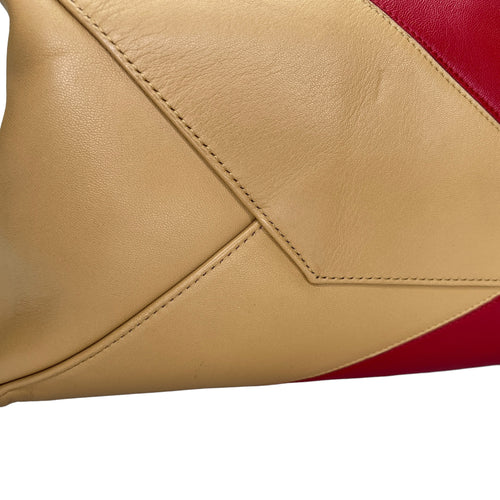 Horizontal M Red Tote Bag in Calfskin, Gold hardware