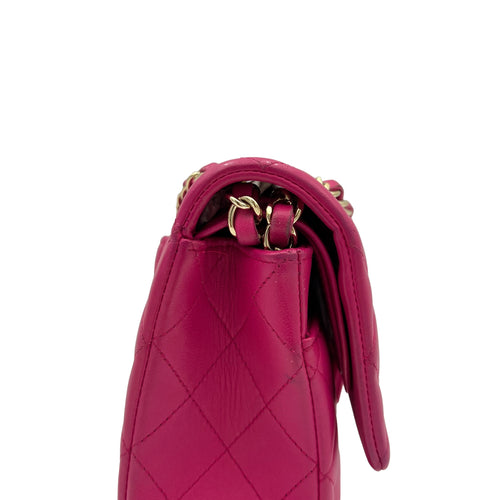 Classic Shoulder Bag Medium Fuschia Hot Pink in Lambskin , Gold Hardware