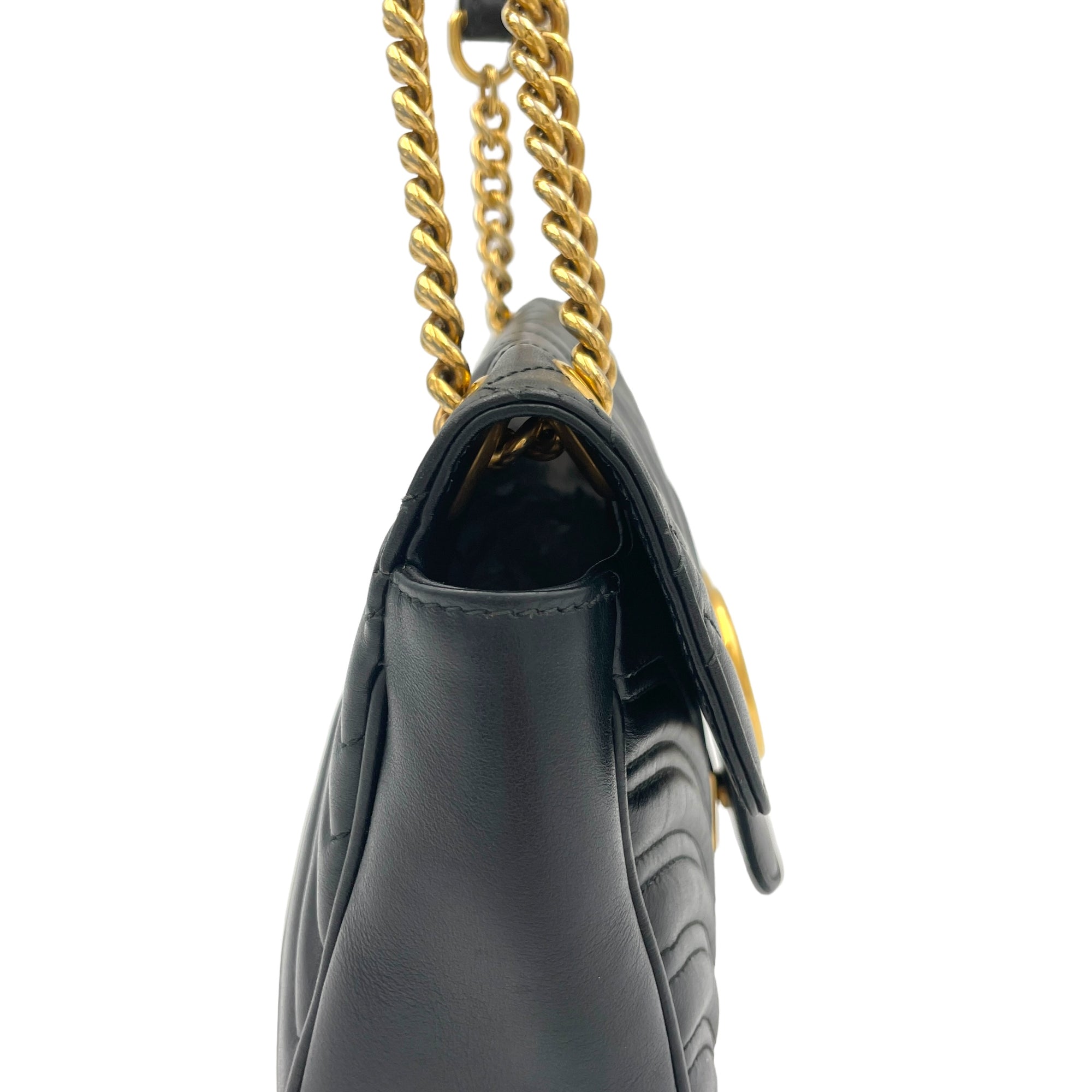 GG Marmont Black Shoulder Bag in Calfskin, Gold hardware