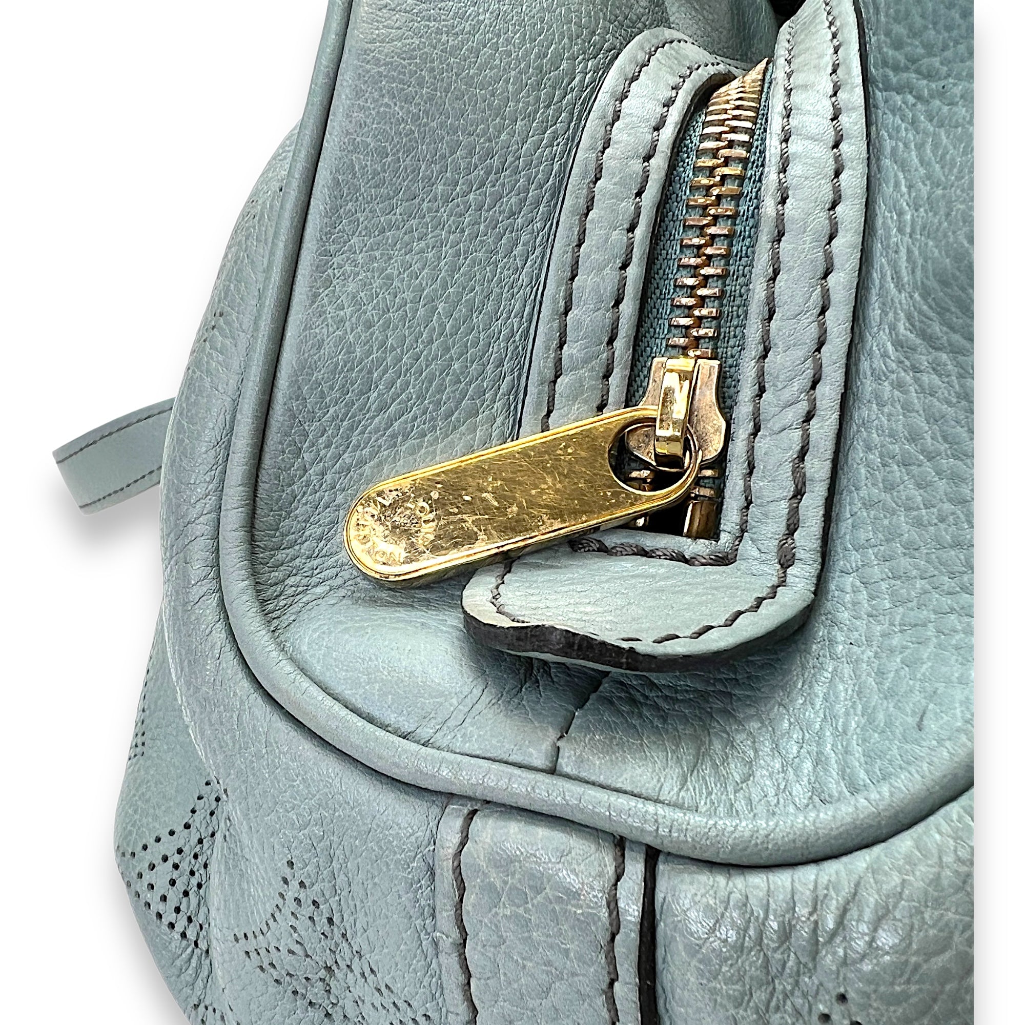 Lunar PM Blue Shoulder Bag in Mahina Leather, Gold hardware