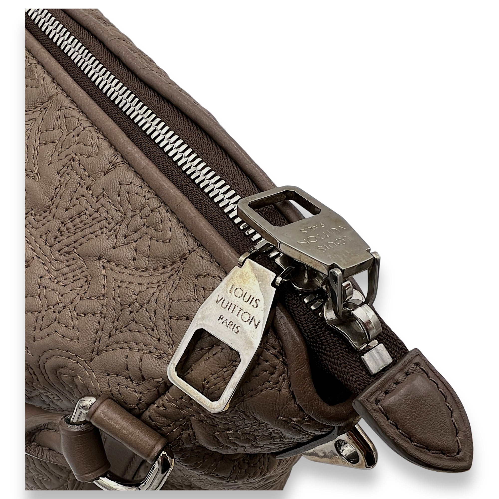 Antheia Ixia Shoulder Bag MM Brown in Calfskin, Gold hardware