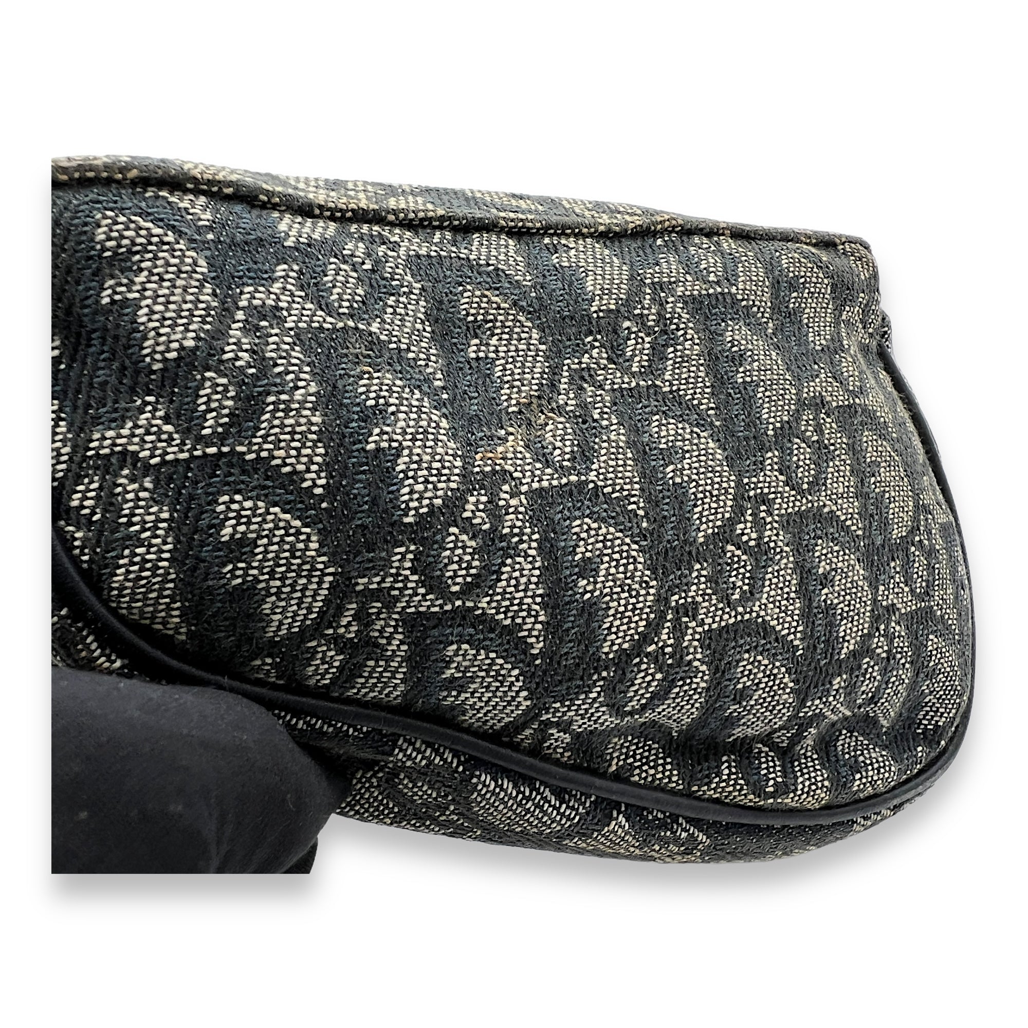 Saddle Pouch Blue in Jacquard, Gold hardware