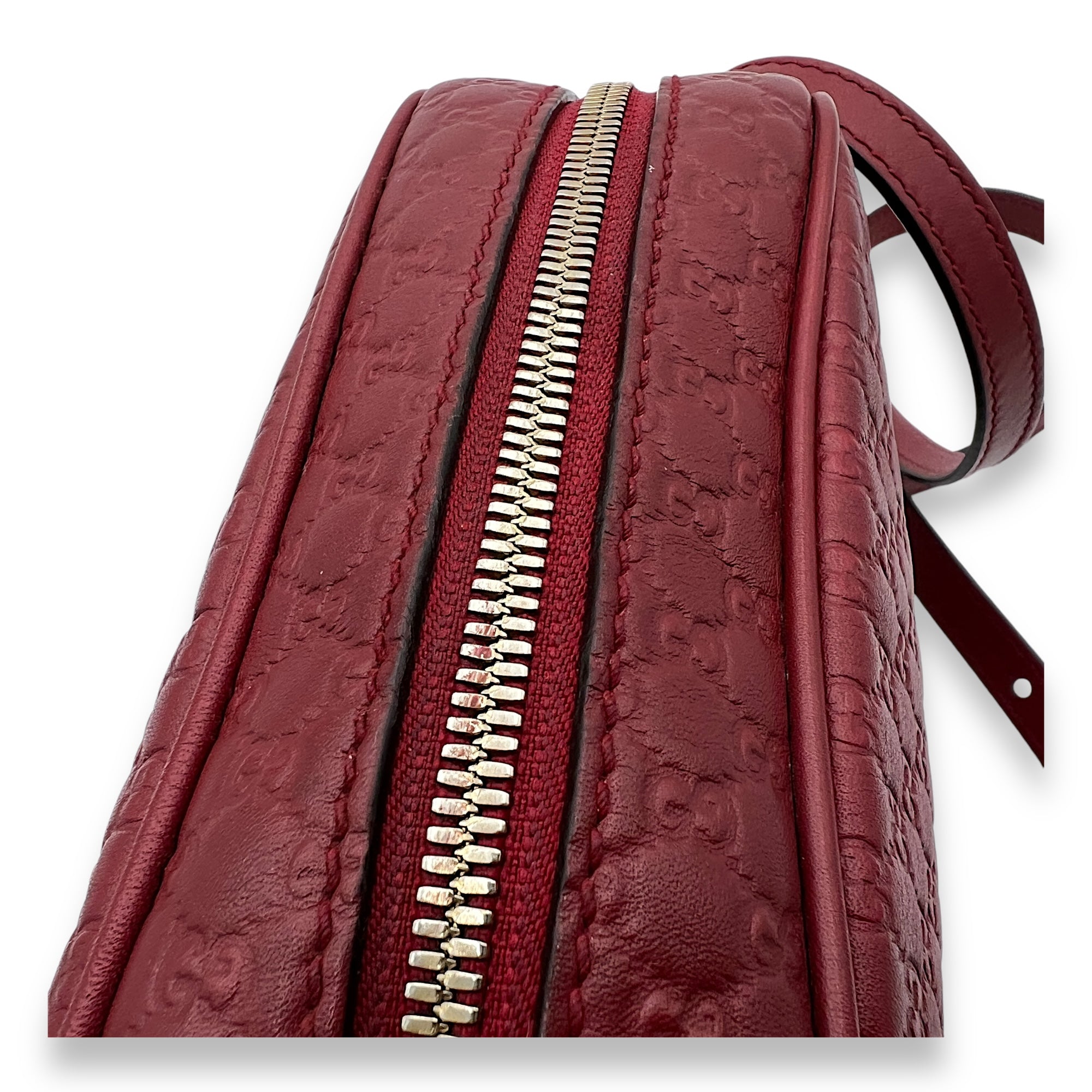 Bree Red Crossbody Bag in Guccissima Leather, Gold hardware