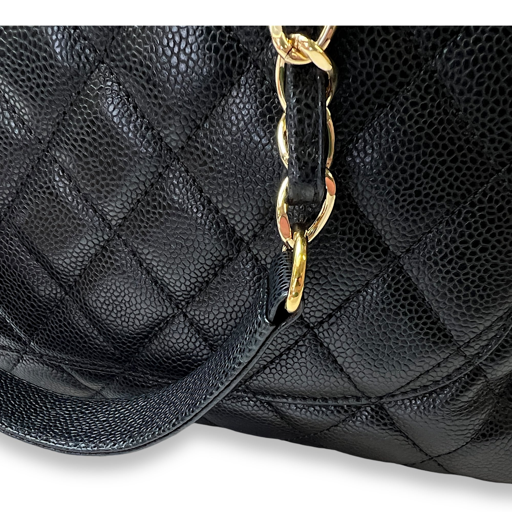 GST Black Shoulder Bag in Caviar Leather, Gold hardware