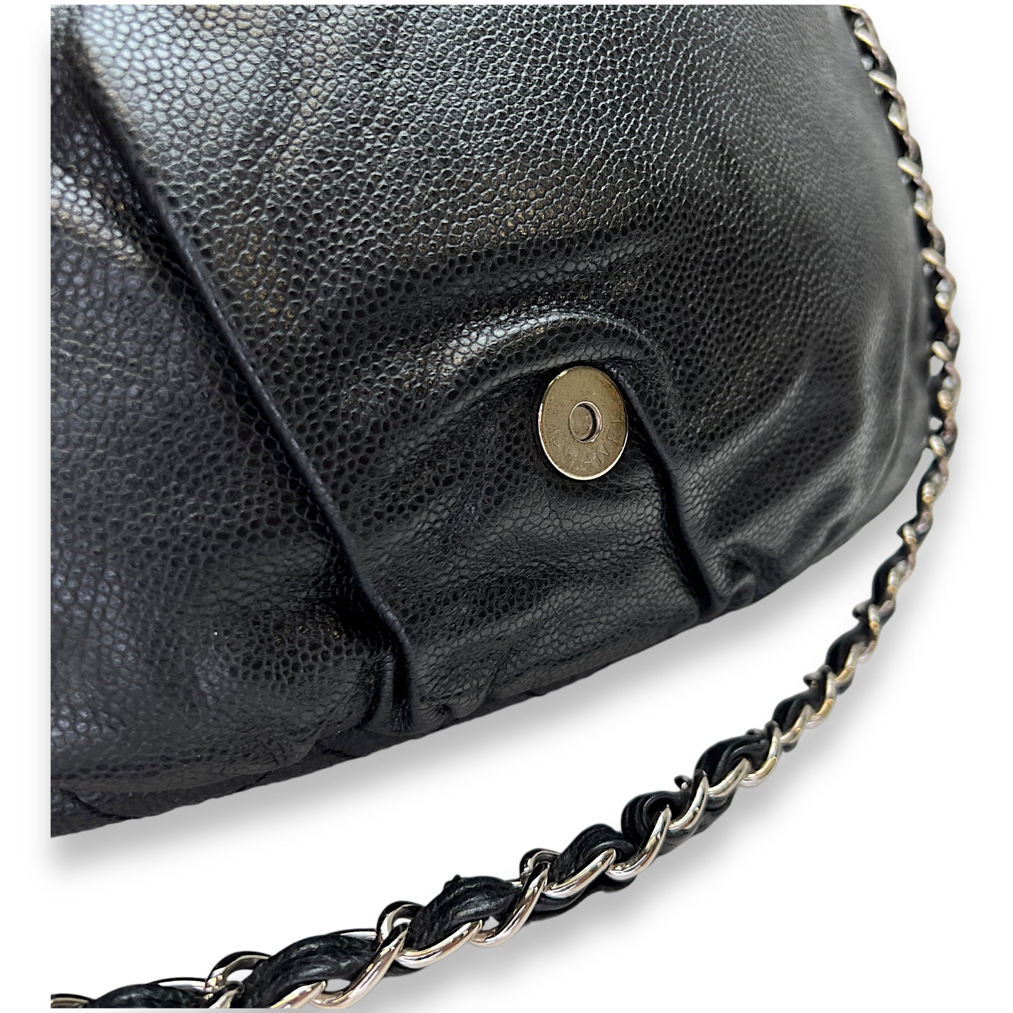 Half Moon Black Shoulder Bag in Caviar Leather, Silver hardware