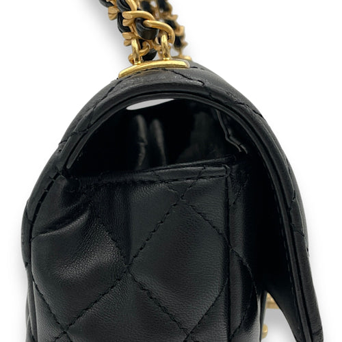 Square Flap Chain Black Crossbody Bag in Lambskin, Gold hardware