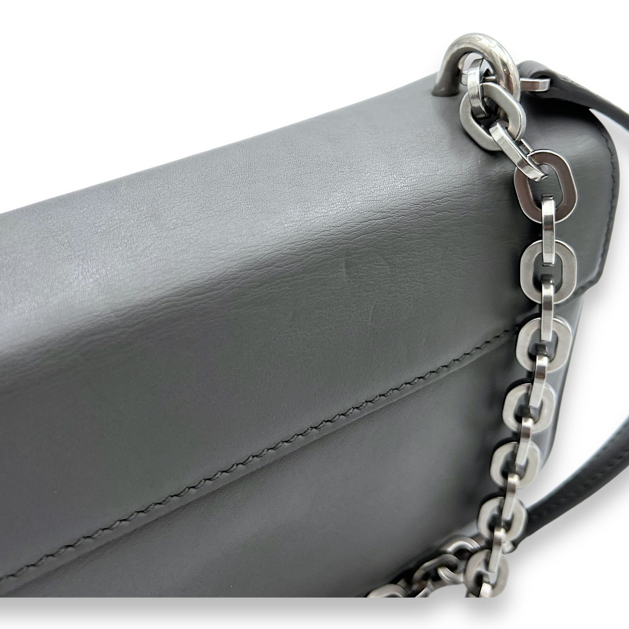 Flap Shoulder Bag Grey in Calfskin, Silver hardware