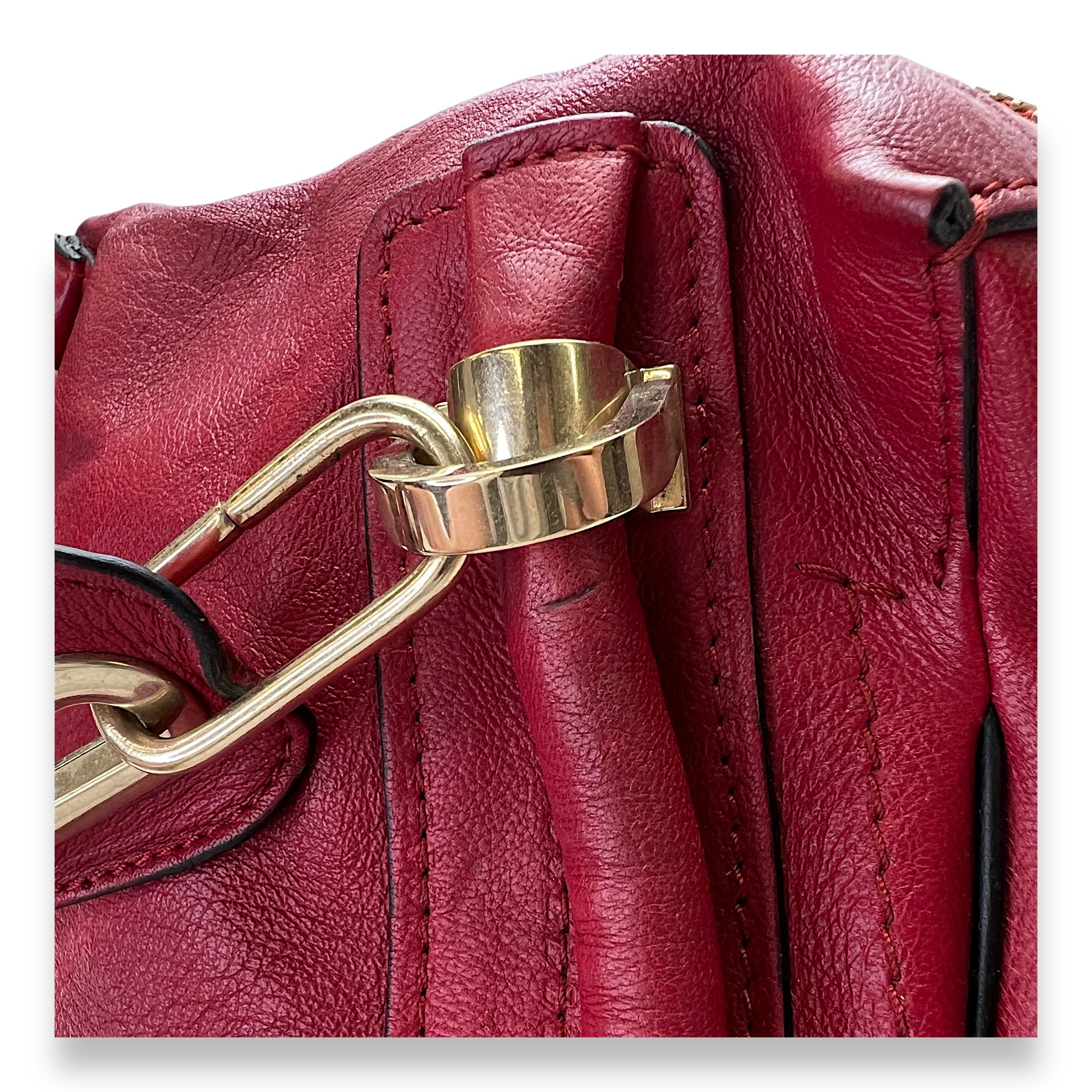 Paraty Shoulder Bag Red in Calfskin, Gold hardware