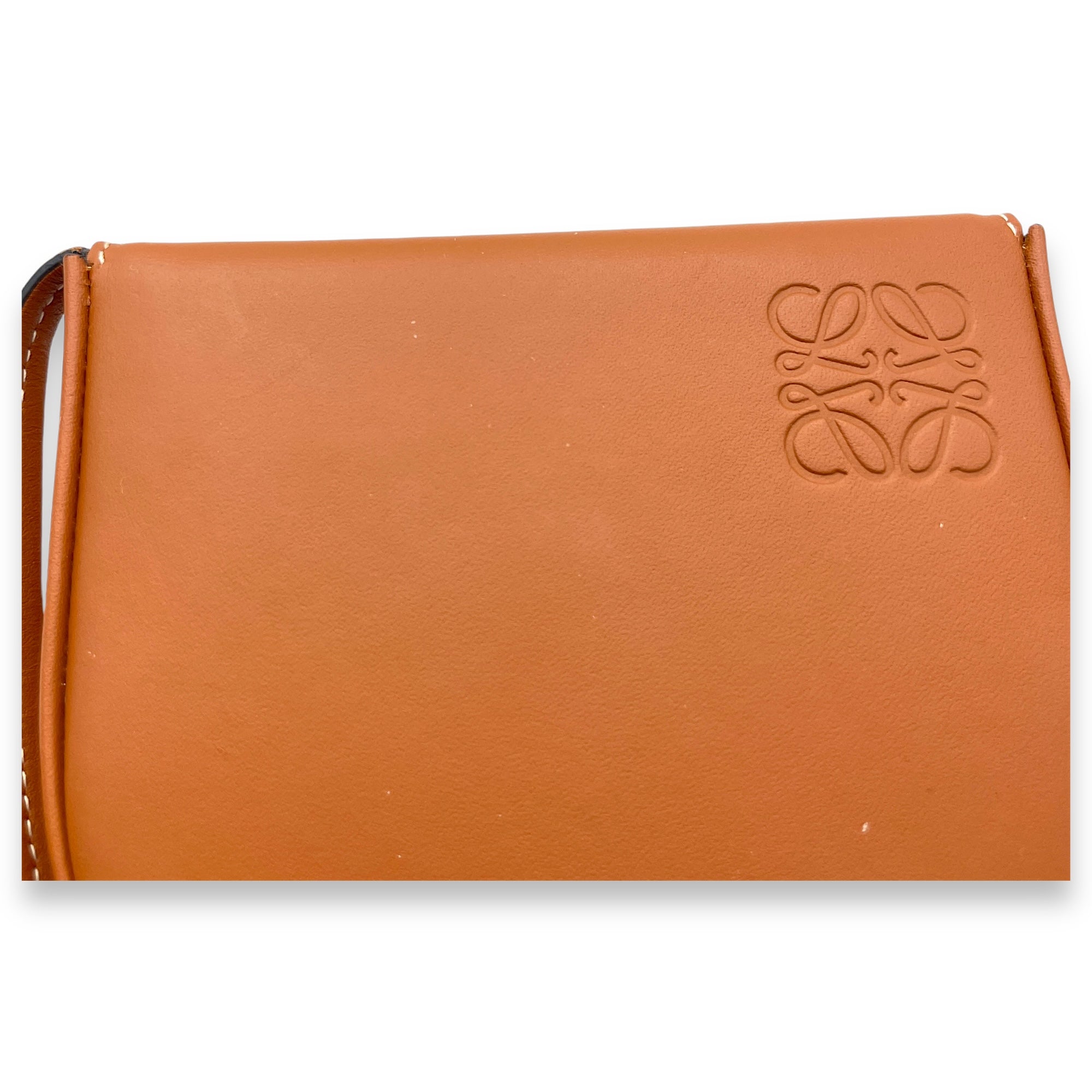 Heel Wallet Brown in Calfskin