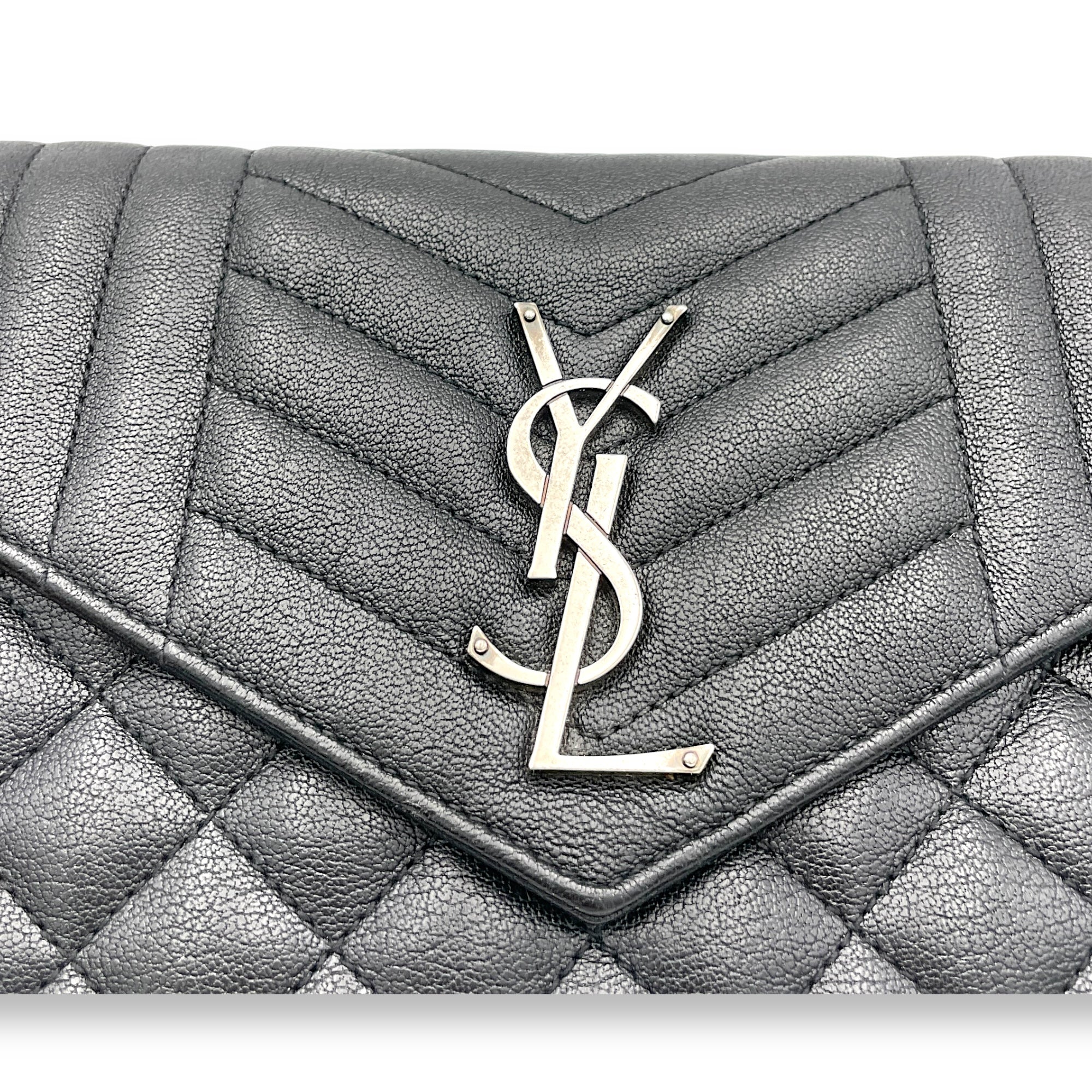 Envelope Wallet On Chain Black in Calfskin, Silver hardware