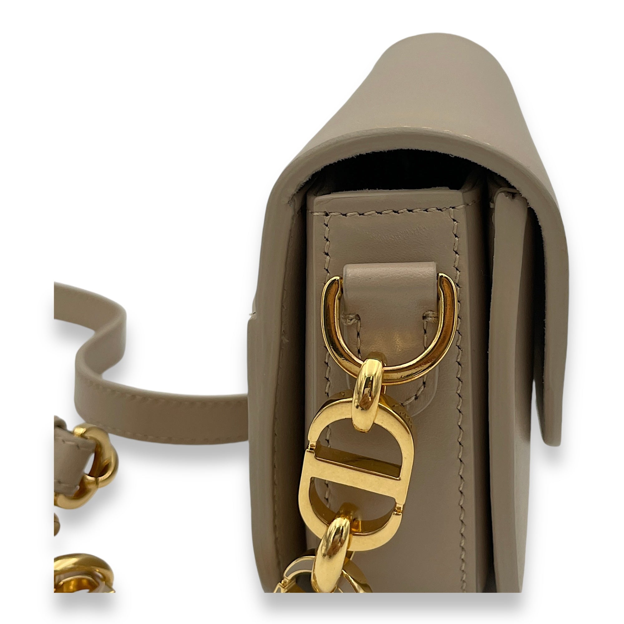 30 Montaigne Avenue Small Crossbody bag in Calfskin, Gold Hardware