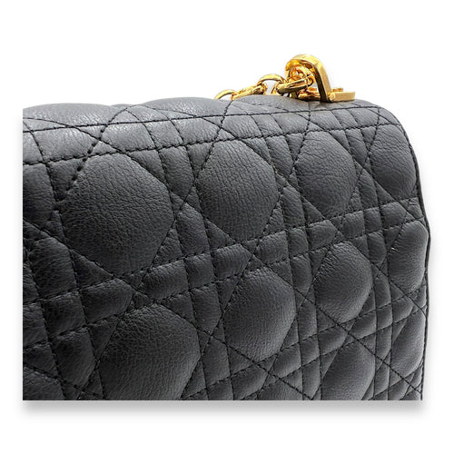 Caro Shoulder Bag Large Black in Calfskin , Gold Hardware