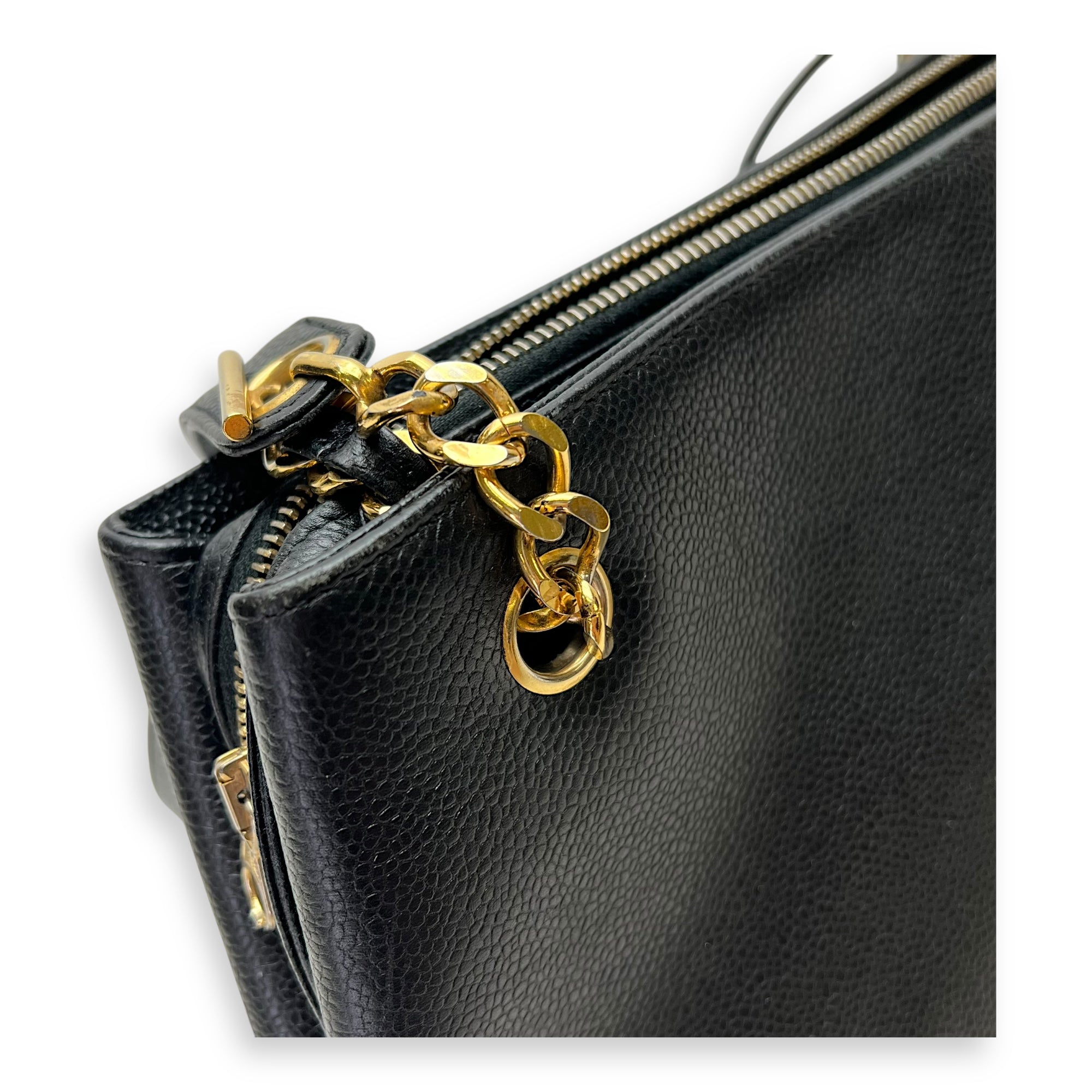 CC Vintage Black Tote Bag in Caviar Leather, Gold hardware