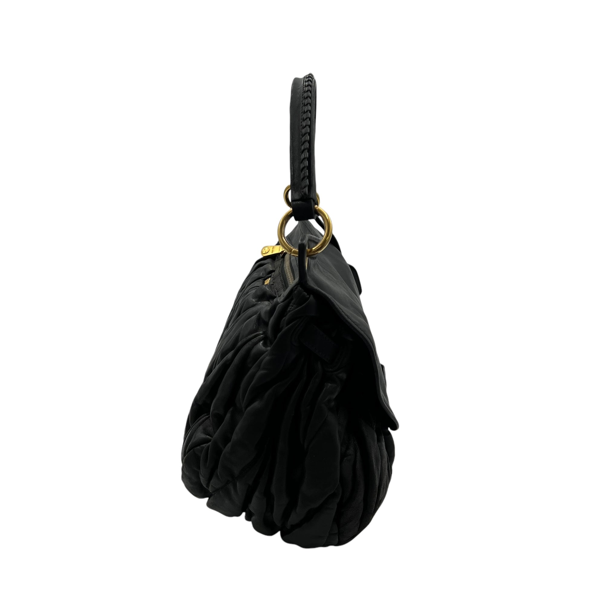 Matelassé Shoulder Bag Black in Lambskin, Gold hardware